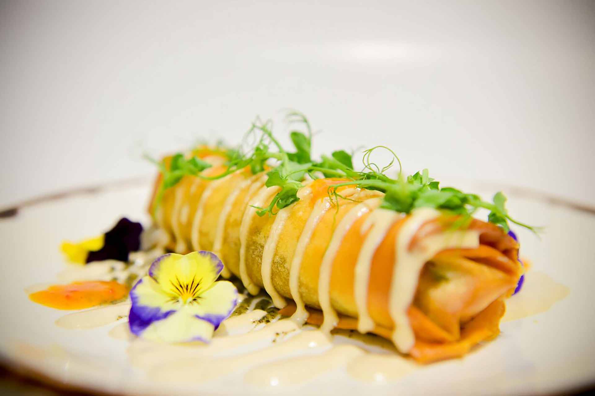 מאפה ממולא אלגנטי