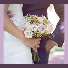 תמונת אווירה של זוג שהתחתן